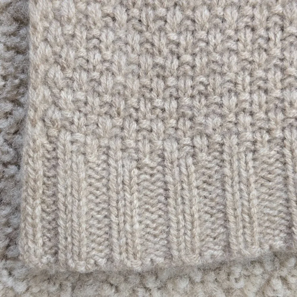 NWOT C By Bloomingdales Cashmere Scarf
